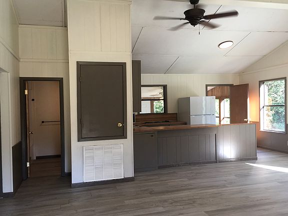 3rd image of 1153 County Road 703