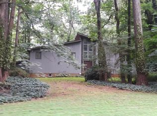 5733 Musket Ln, Stone Mountain, GA 30087
