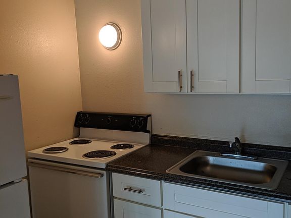 4th image of 1283 Sunny Ct