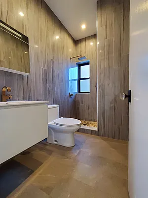 Rented by Sunshine Management Group, LLC | media 9