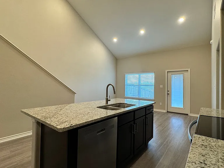 14568 CR 2191 — Photo 12