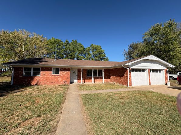 605 NW Mimosa Dr