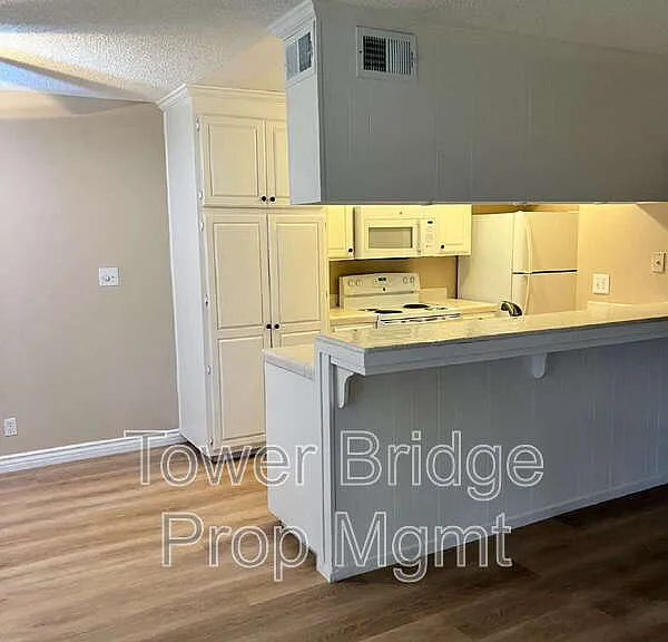 5146 Rhode Island Dr #2 — Photo 6