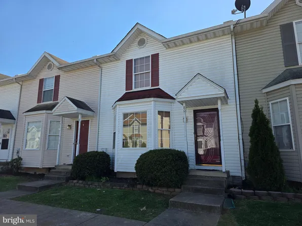 80 Stadium Cir, Inwood, WV 25428