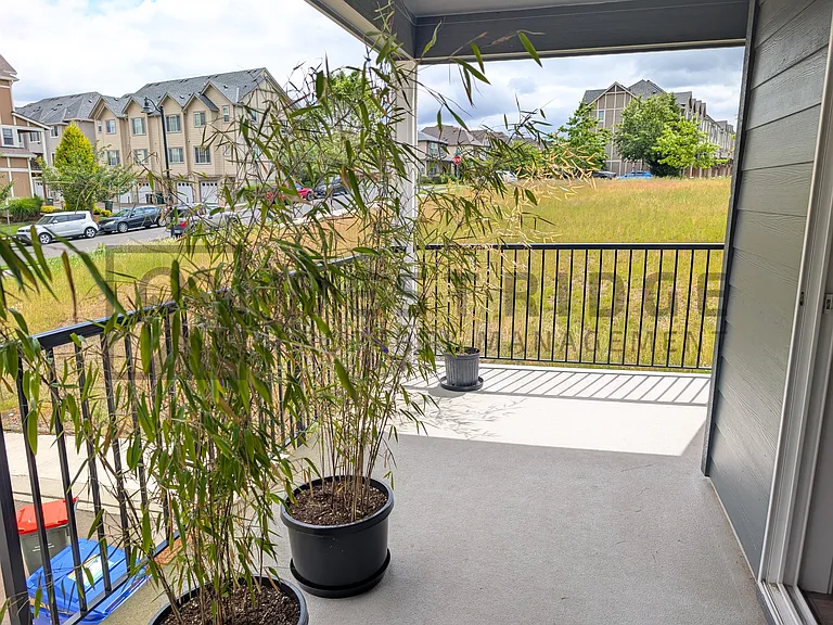 15046 NW Ethel Ln — Photo 3