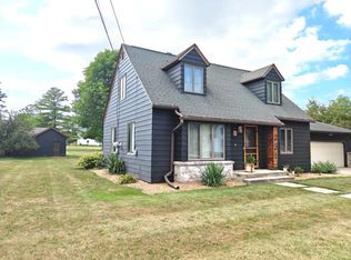 221 Market St, Potter, WI 54160