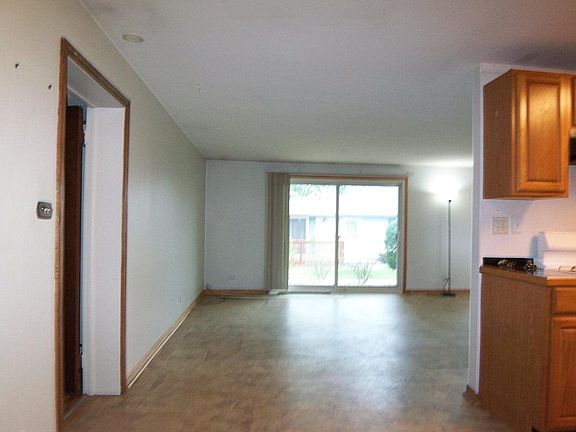 4th image of 208 Shattuck Ct #208