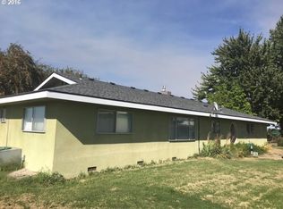 33860 E Loop Rd, Stanfield, OR 97875