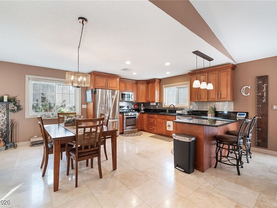 1st image of 3933 Avocado Dr