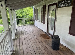 371 S Main St, New Castle, KY 40050