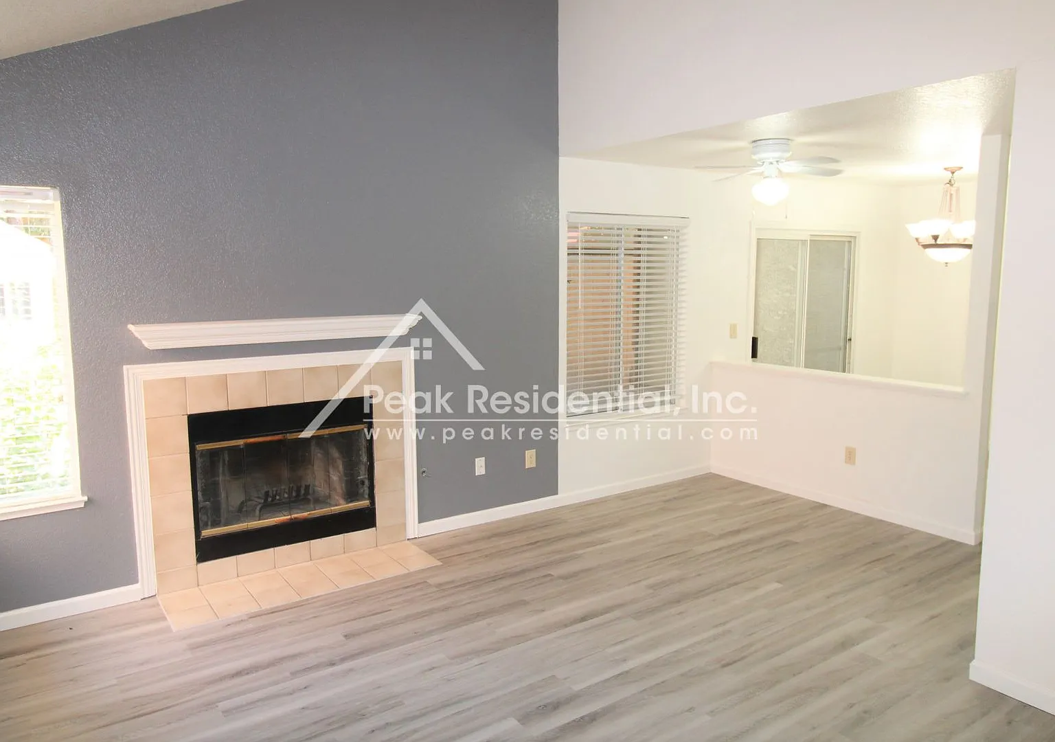 Updated 3bd/2.5ba West Sacramento Home with 2 Car Garage — Photo 4