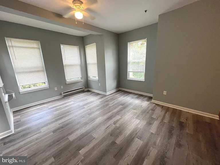 1711 W Tioga St #1 — Photo 6