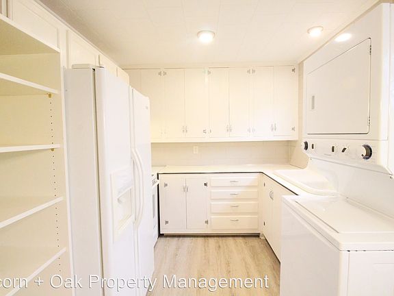 3rd image of 3711 Crabtree Ave