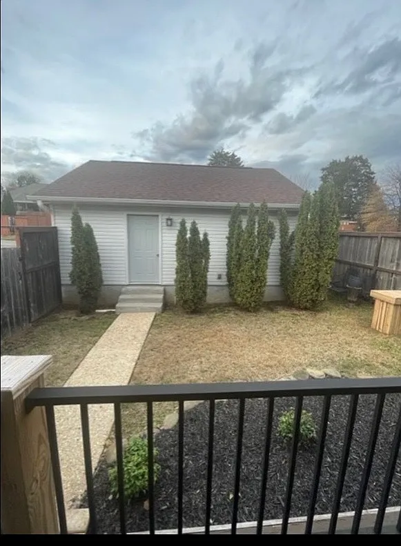 2 bed, 1272 sqft, $1,500 — Photo 4