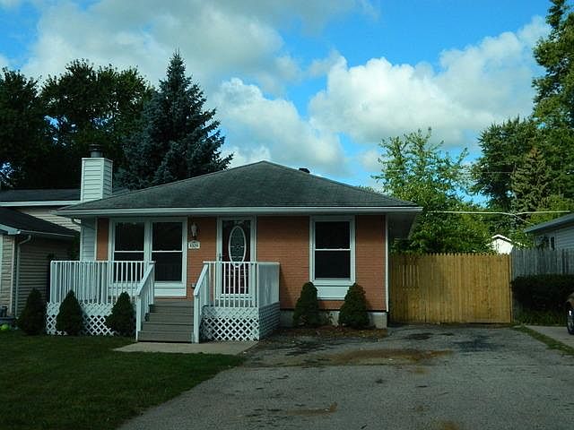 1st image of 1326 N Pleasant Dr