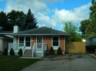 1326 N Pleasant Dr, Round Lake Beach, IL 60073