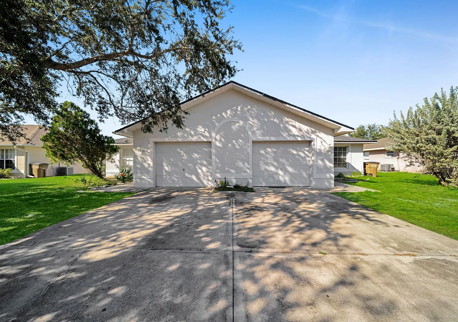 1214 SE 24th Ave — Photo 1