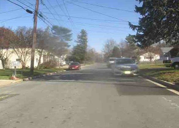 2nd image of 911 Northwood Ave