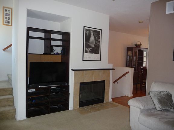 5th image of 344 Kellogg St