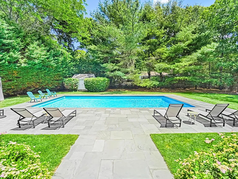 5 Tamarack Ln — Photo 1