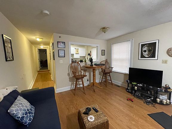 2nd image of 13 E Grace St #15C