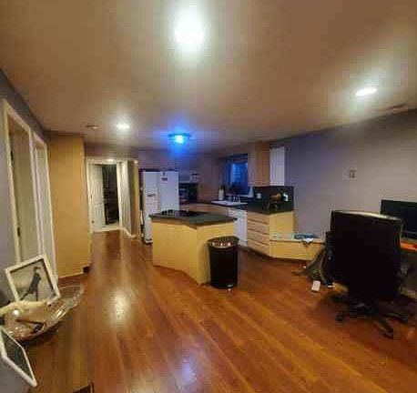 5th image of 9811 S Dunsinane Dr