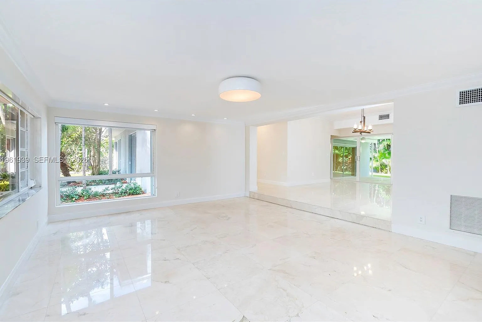 Tropical Isle Homes Sub 4 — Photo 4