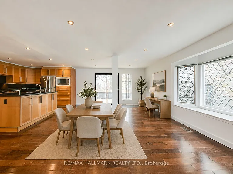 35 Benlamond Ave — Photo 3