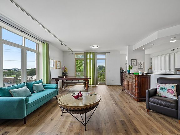 4th image of 8300 Callie Ave #408
