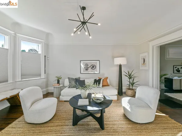 1917 West St, Oakland, CA 94612