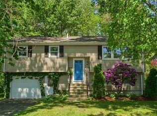 27 Old Bolton Rd, Hudson, MA 01749