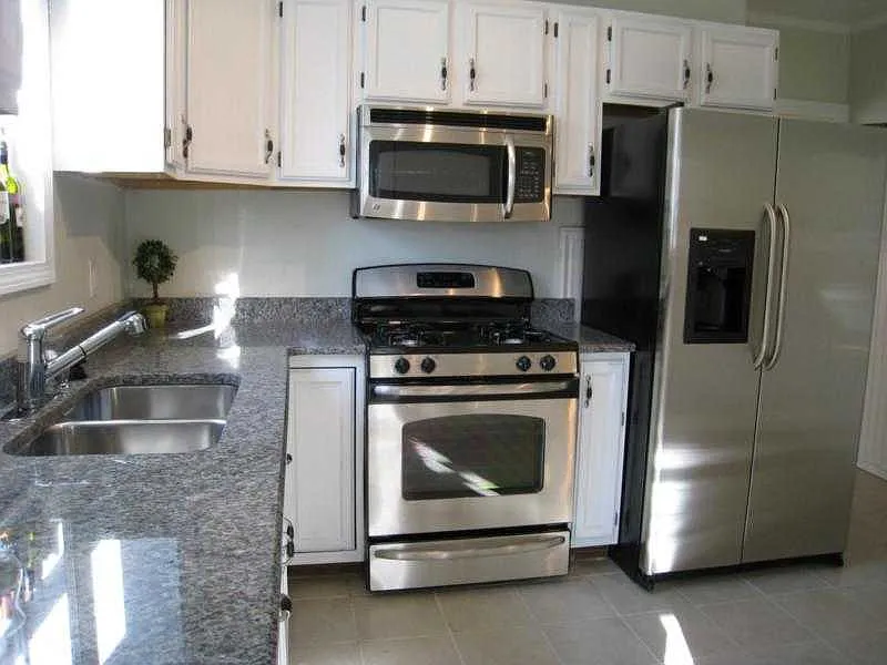 4 bed, $3,885 — Photo 3