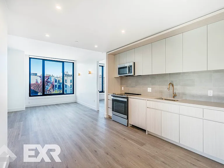 210 Clarkson Ave #427 — Photo 7