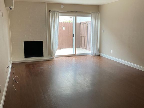 4th image of 327 Cabrillo St #B