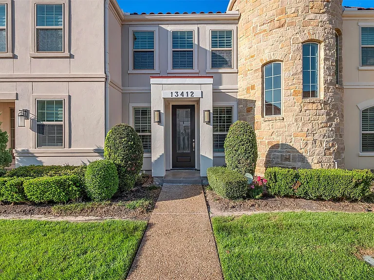 13412 Preston Cliff Ct — Photo 2