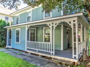 23 William St, Chester, MA 01011