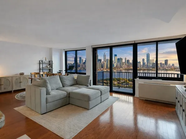 700 Grove St APT 11K, Jersey City, NJ 07310