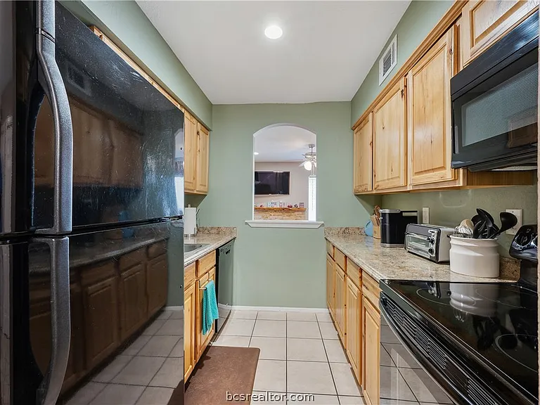 1902 Dartmouth St #Q4 — Photo 10