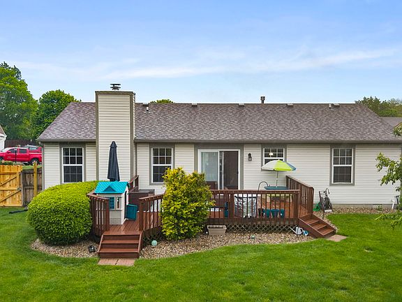 3rd image of 5519 Black Cherry Cir