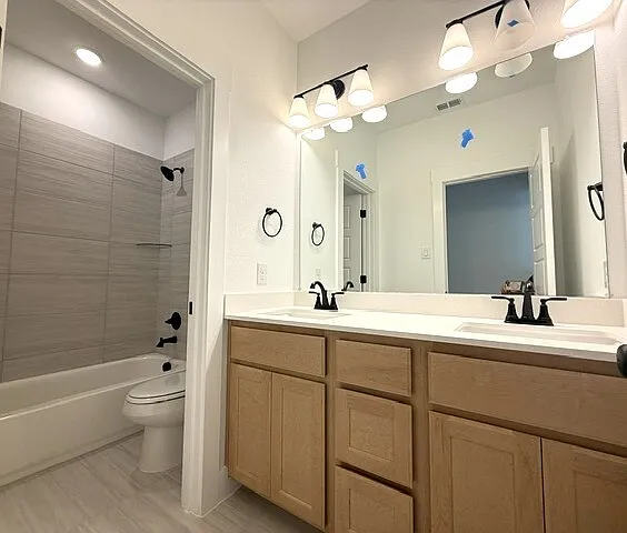 17141 Oxborough Dr — Photo 22