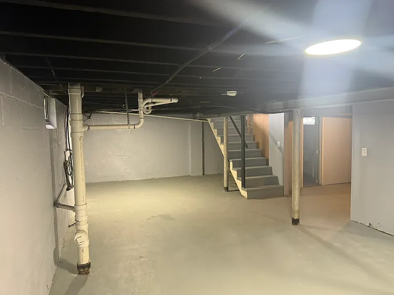 1050 Bulen Ave — Photo 36
