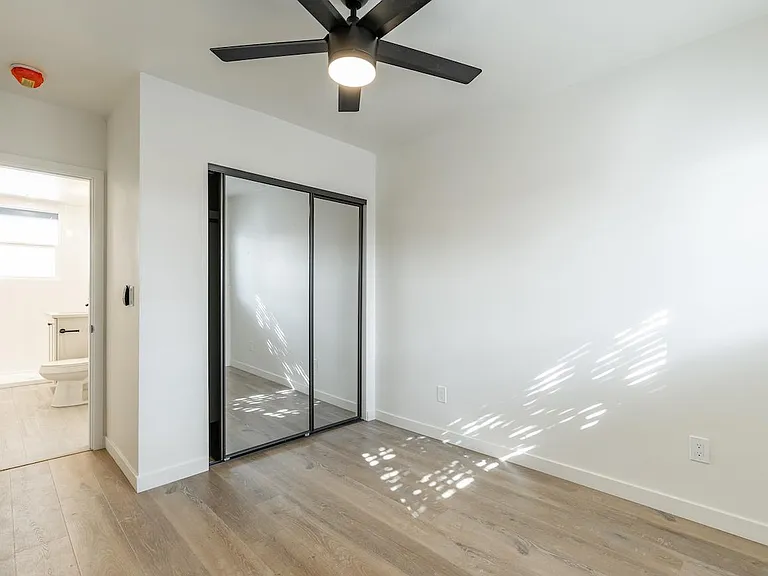 4511 Utah St — Photo 13
