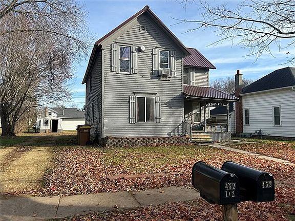 2nd image of 452 N Franklin St #2