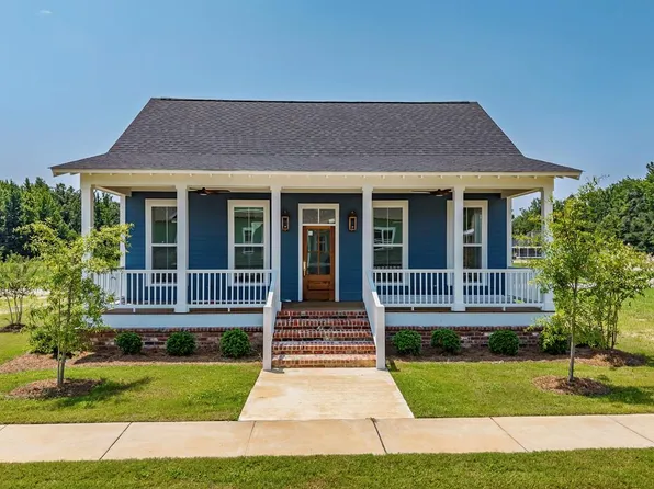 927 Octavia St, Taylor, MS 38673