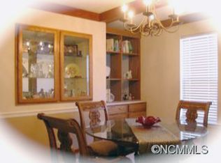 75 Deermouse Way, Hendersonville, NC 28791