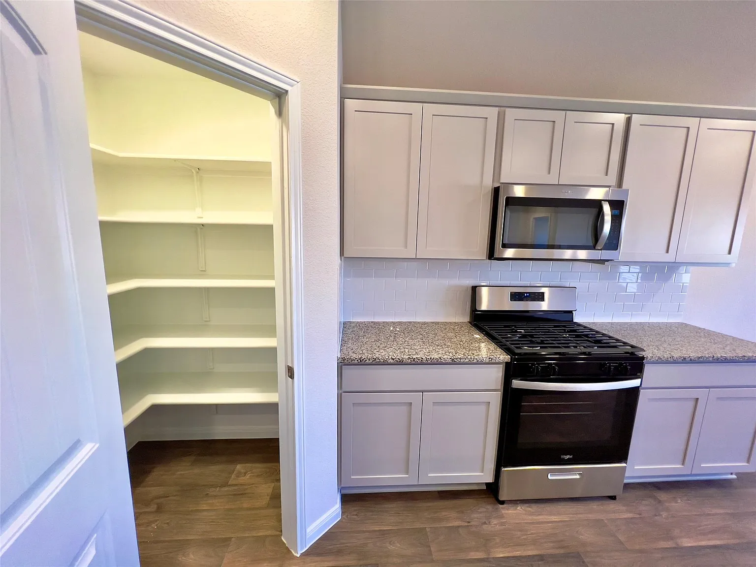 4 bed, 2.0 bath, 1685 sqft, $2,250 — Photo 4