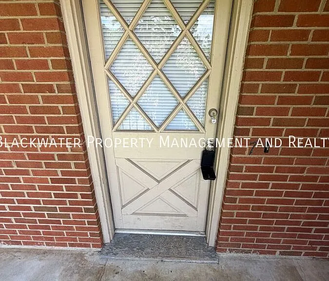 1609 McVeigh Rd #7 — Photo 1