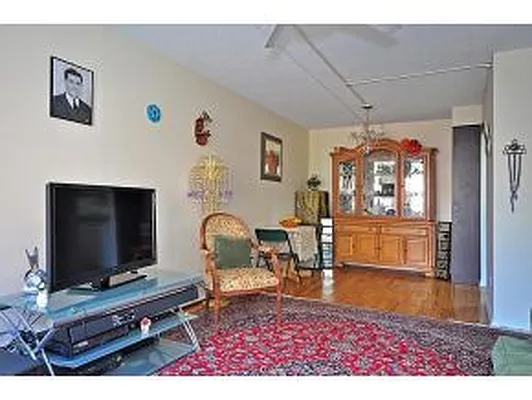 Sold by Coldwell Banker Reliable Real Estate | media 20