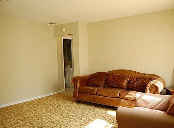 2nd image of 2996 Ballinger Dr