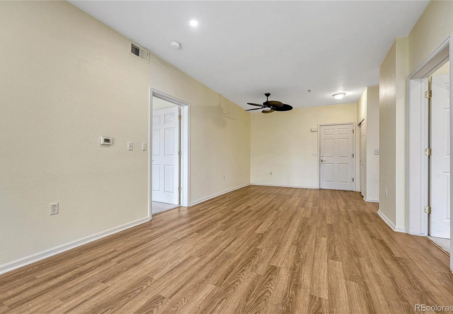 2 bed, 2.0 bath, 1119 sqft, $2,050 — Photo 4